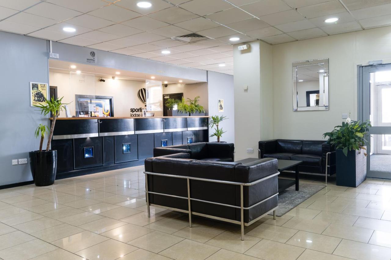 Sporting Lodge Inn Μίντλεσμπρο Εξωτερικό φωτογραφία